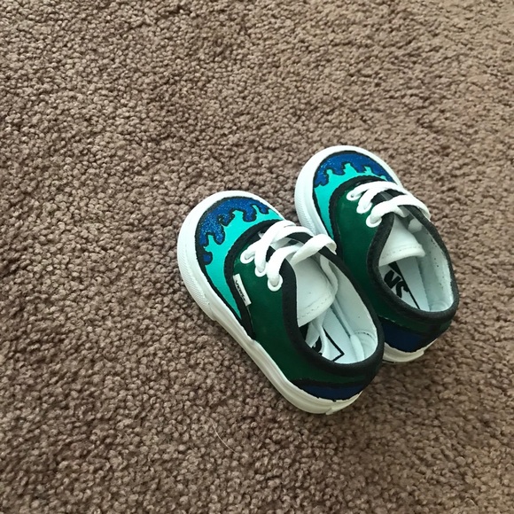 Baby vans - Picture 2 of 2